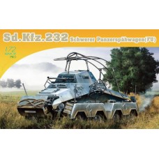 Sd.Kfz.232 Schwerer Panzerspahwagen (Fu) 1/72